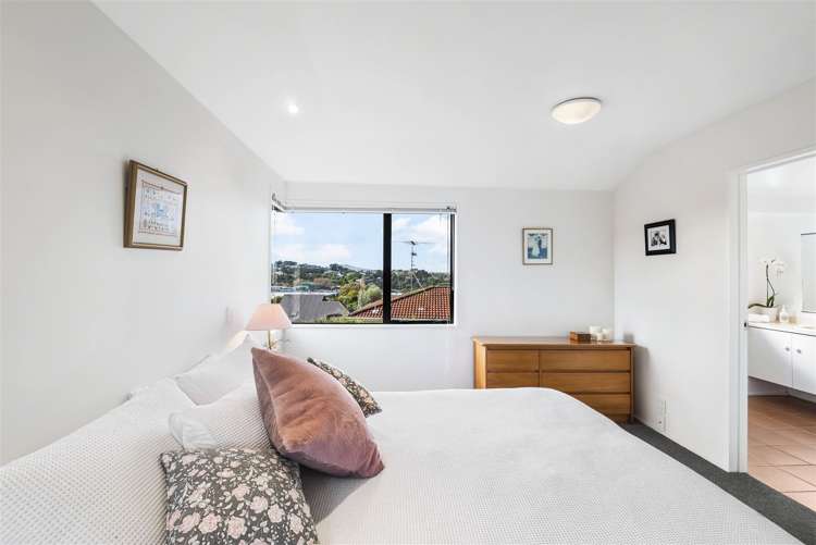 1 La Roche Place Northcote_13