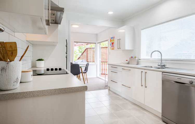 219 Woodlands Park Road Titirangi_2