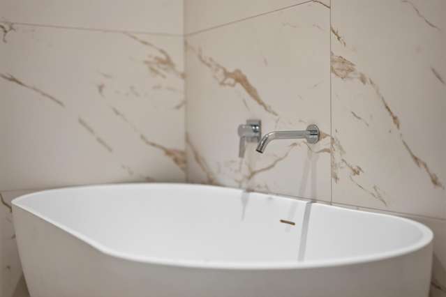 12 Shipherds Avenue Epsom_2