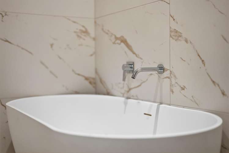 12 Shipherds Avenue Epsom_1