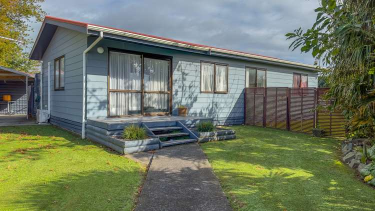 6 Walton Place Ngatea_13