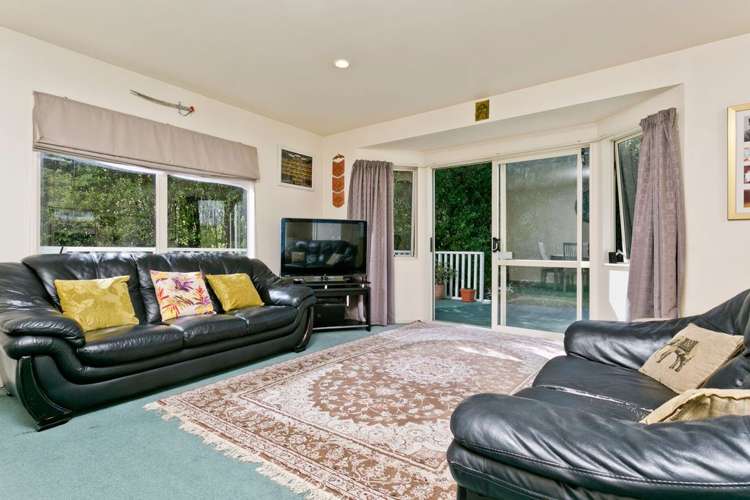 2/64 Seaview Road Glenfield_4