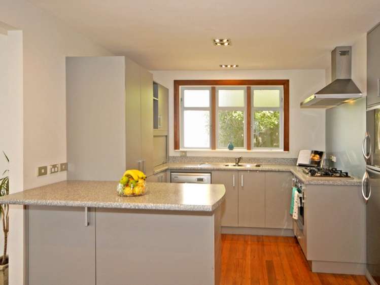 19a Miles Crescent Newlands_8