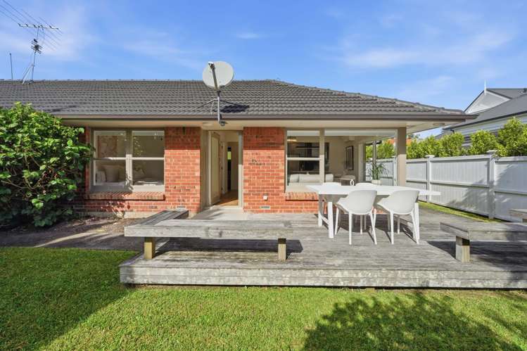 2/3A First Avenue Devonport_9