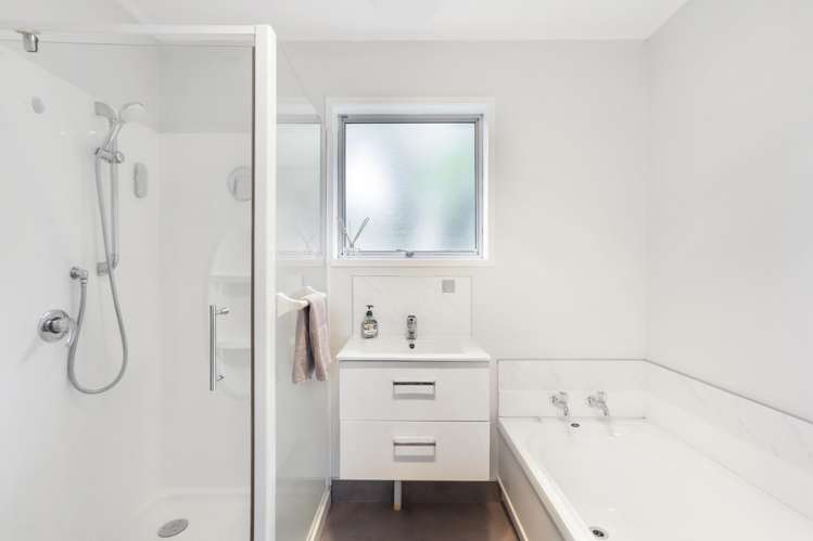 2/185 Swanson Road Henderson_11