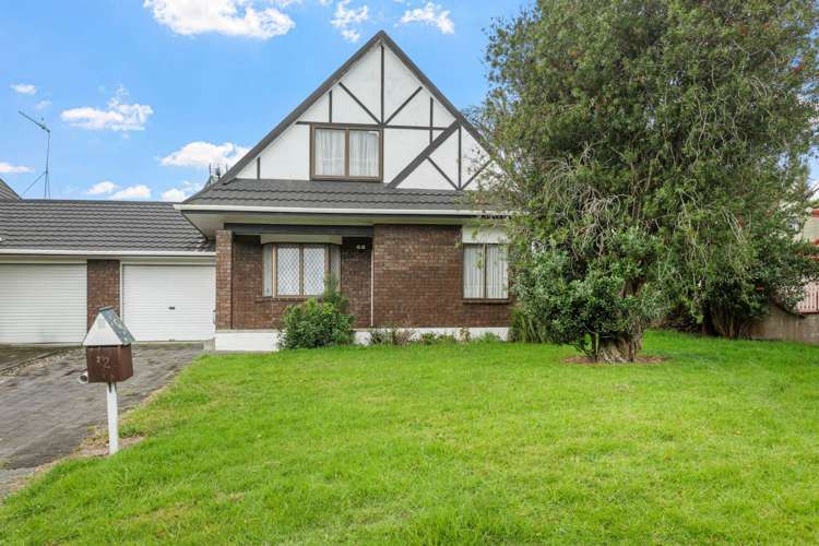 2/2 Photinia Place_0