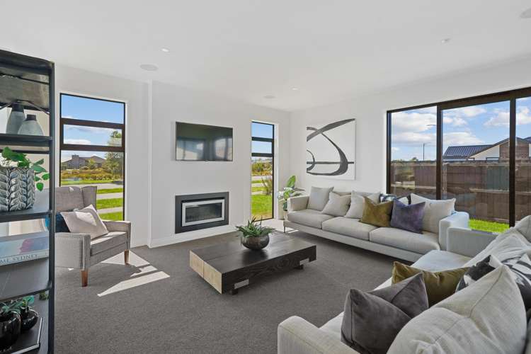 174 Southfield Drive Lincoln_17