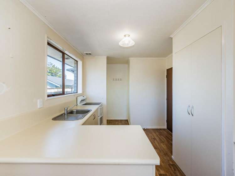 62a Mazengarb Road Paraparaumu Beach_9