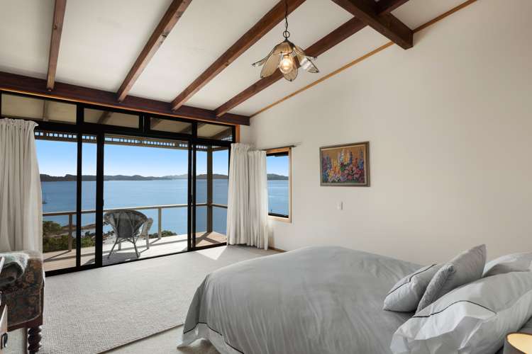 2 Queens View Road Russell_14