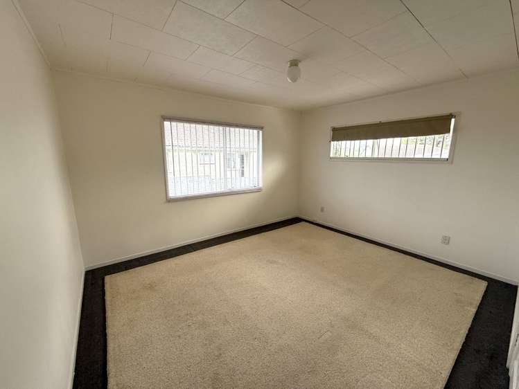 190 Universal Drive Henderson_4