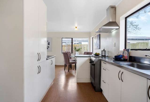 10 Jodie Place Flat Bush_4