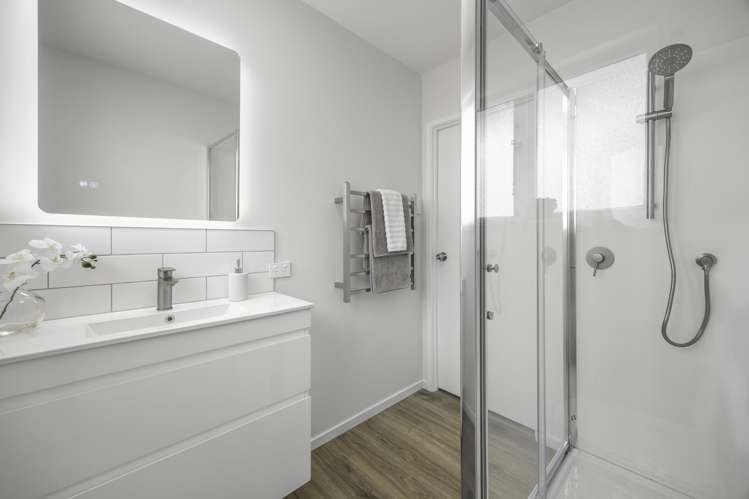 1/115 Woodglen Road Glen Eden_10