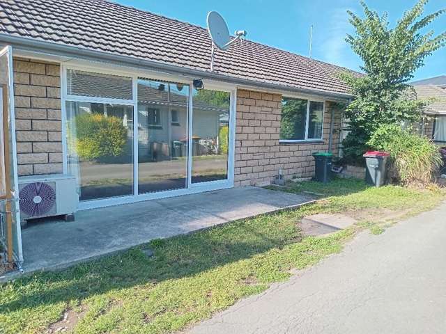 !!!Two Bedroom Flat Riccarton!!!