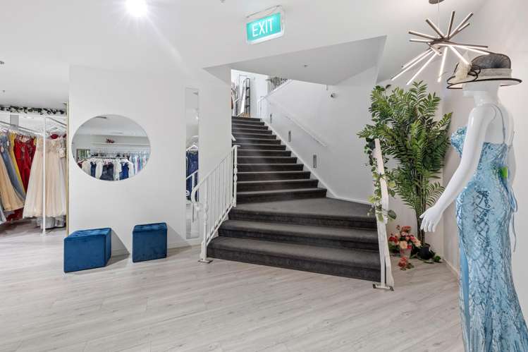 178 Broardway Newmarket_8