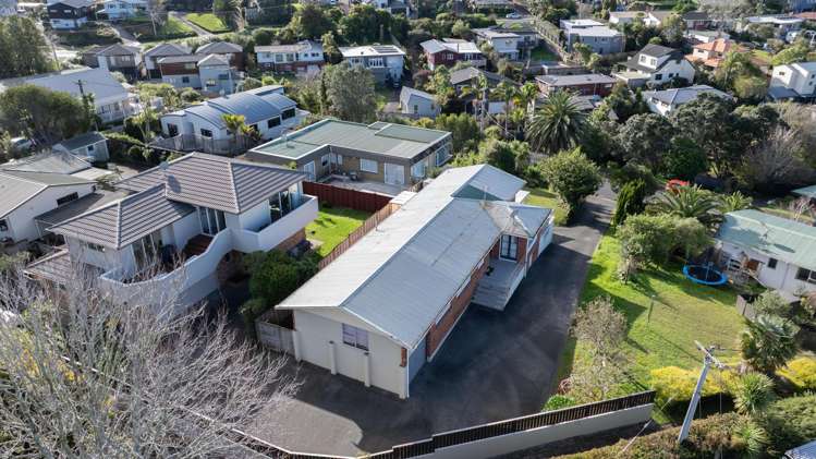 13 Marina Road Torbay_10