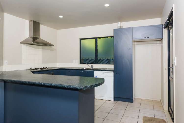 14/19 Langana Avenue Browns Bay_5