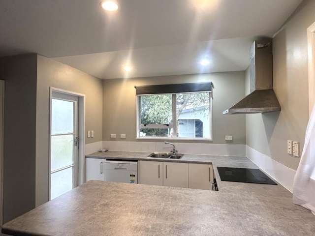 73 Martin Road 1330_2