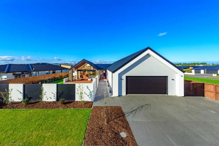 10 Benashet Drive Lincoln_39
