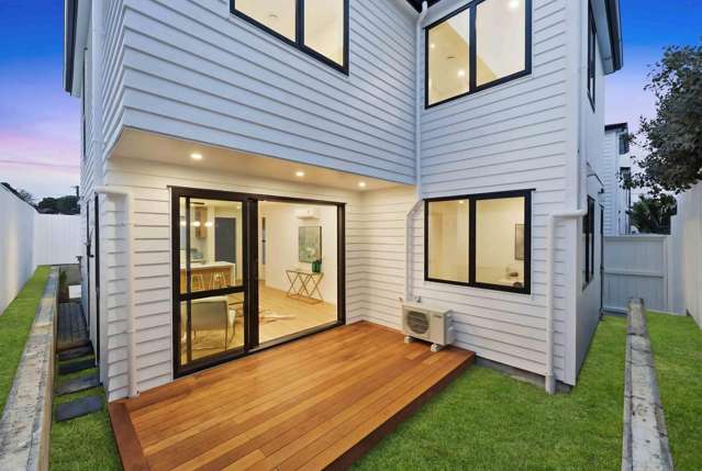Stand-Alone Home with Space and Style!