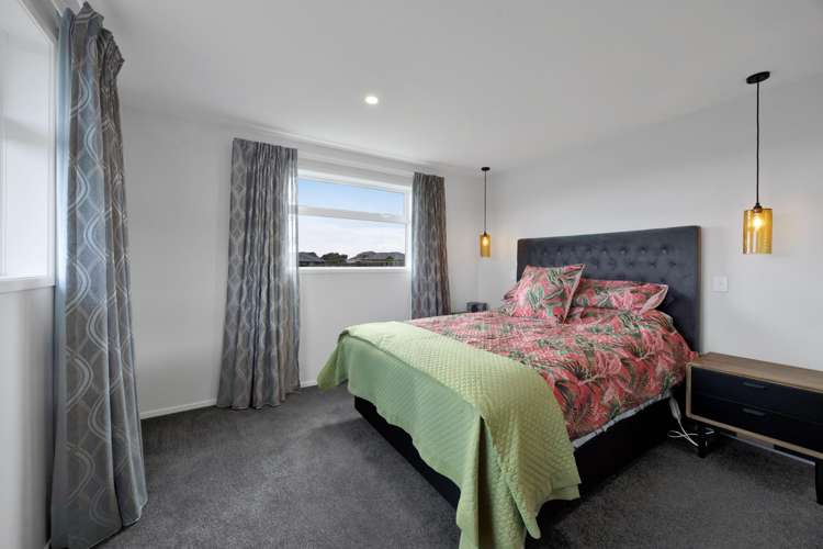 8d Amy Way Bell Block_20