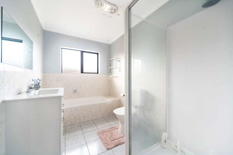 60 Robert Ross Place Clendon Park_9