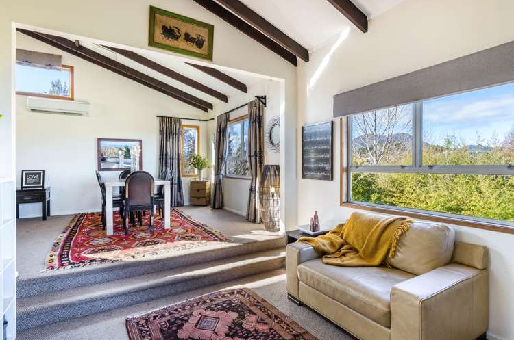 9 Armstrong Grove Hilltop_7