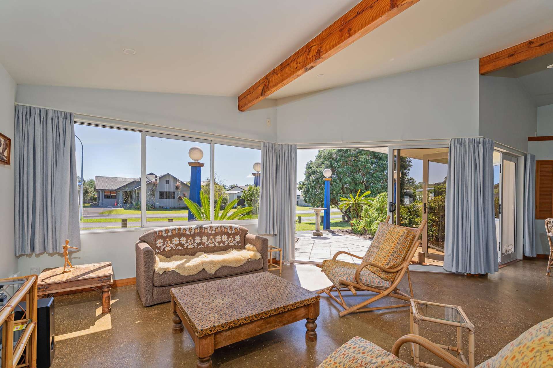 1 Hawk Hill Crescent Cooks Beach_0