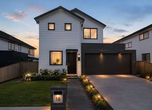 Lovely family home with stunning sea view