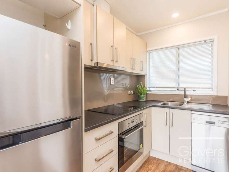 1/108 West Coast Road Glen Eden_1