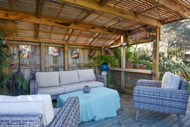 8 Ashmore Park Road Carterton_2
