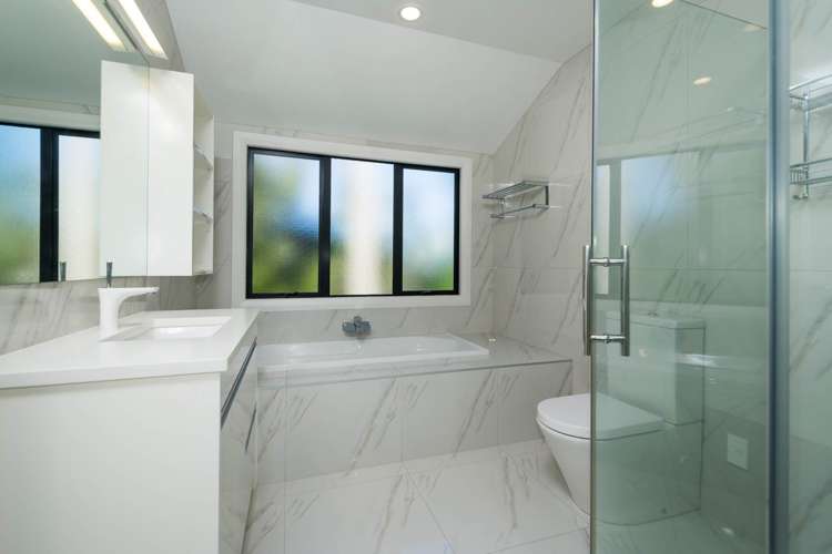 60a Seaview Road Castor Bay_17