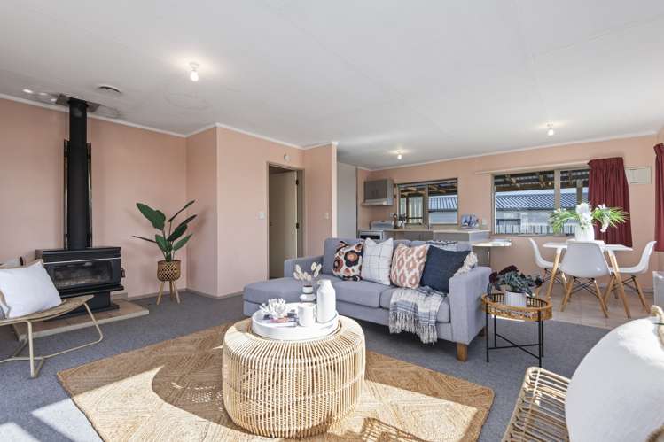 11 Te Kiri Street Himatangi Beach_2