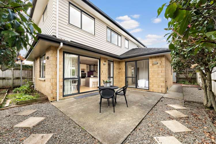 24 Gibbston Crescent Flat Bush_9