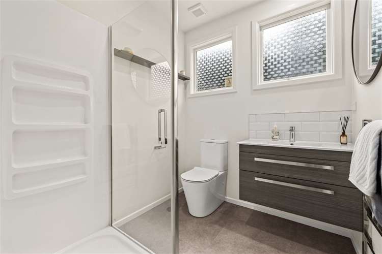 7 Parkstone Avenue Ilam_14