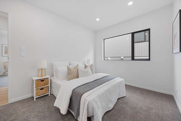 8 Mill Hill Close Flat Bush_26