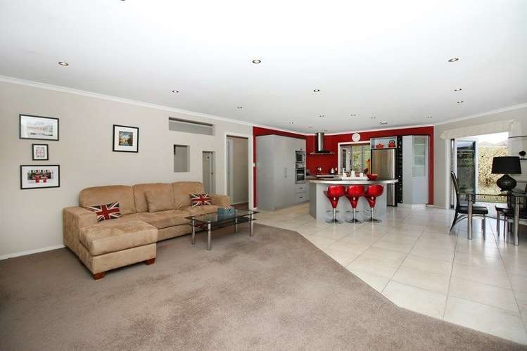 3 Bouvardia Avenue Milson_13