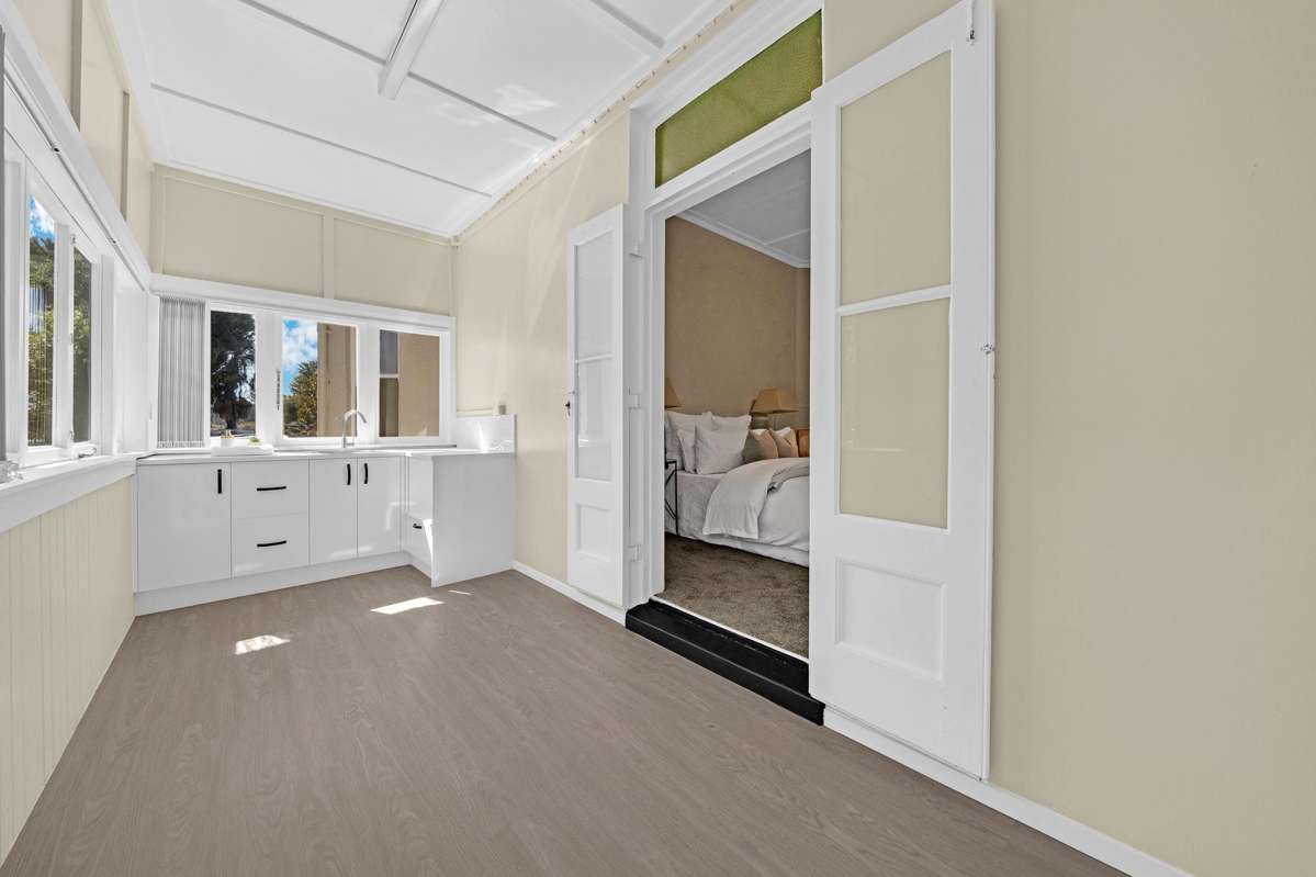 21 Gray Avenue_5