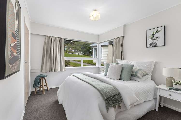 36 Larsen Crescent Tawa_12