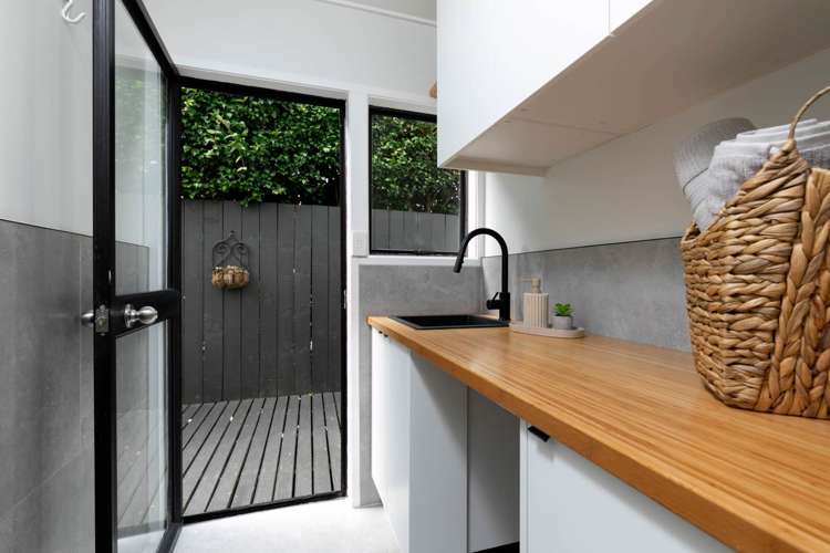 26 Brian Crescent Stanmore Bay_13