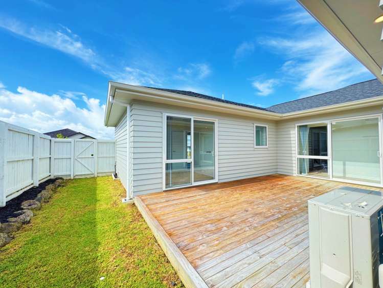 47 Siren Street Wainui_17