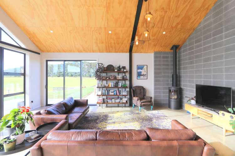 99 Blondell Road Waimatua_5