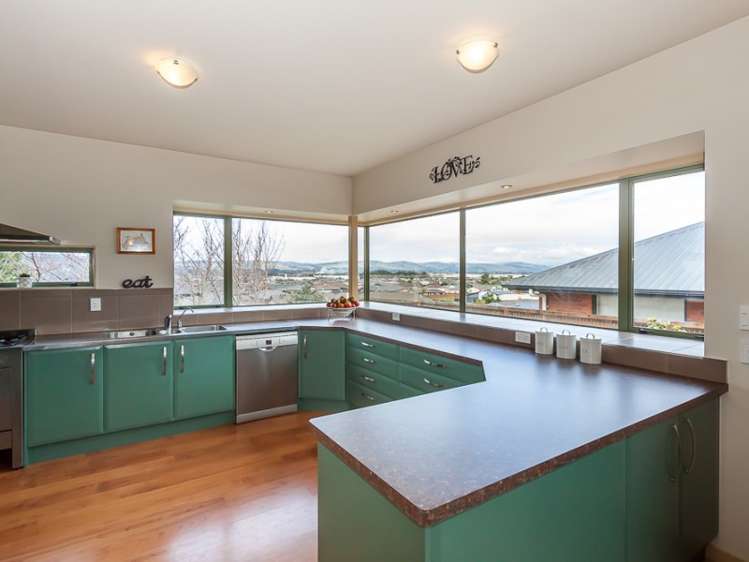 32 Logan Way Kelvin Grove_6