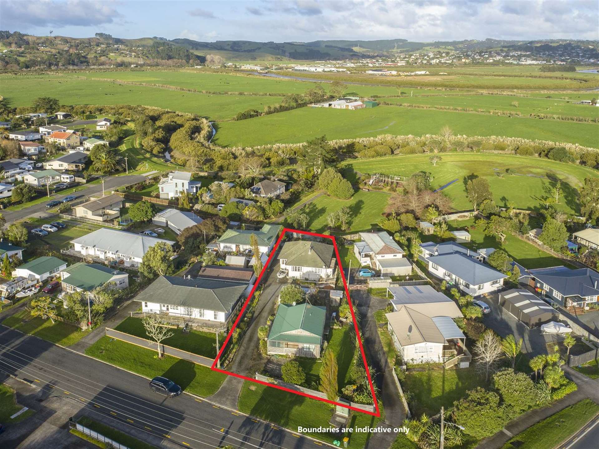 2 Waiwera Avenue Parakai Helensville_0