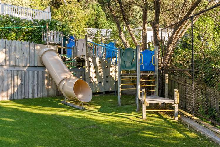 147 Seatoun Heights Road Miramar_11