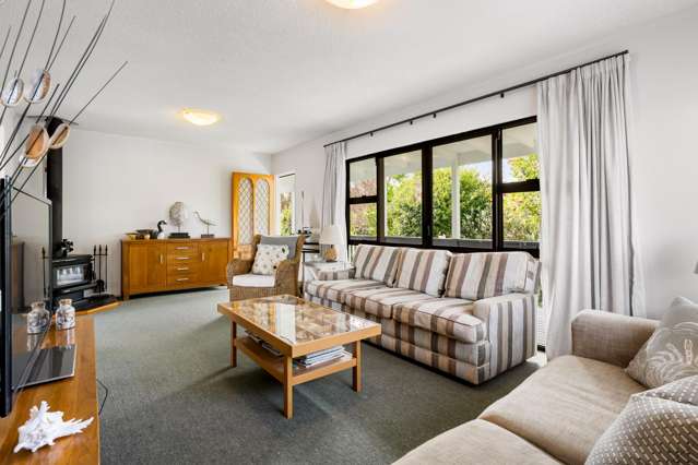 135 Everitt Crescent Whangamata_3
