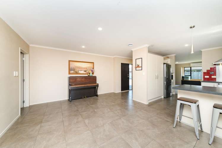 23 Walnut Grove Kelvin Grove_13