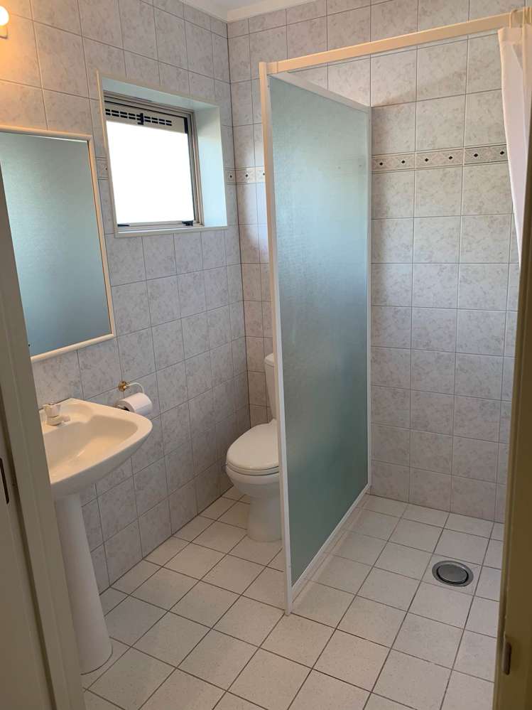 4a Terry Street Blockhouse Bay_9