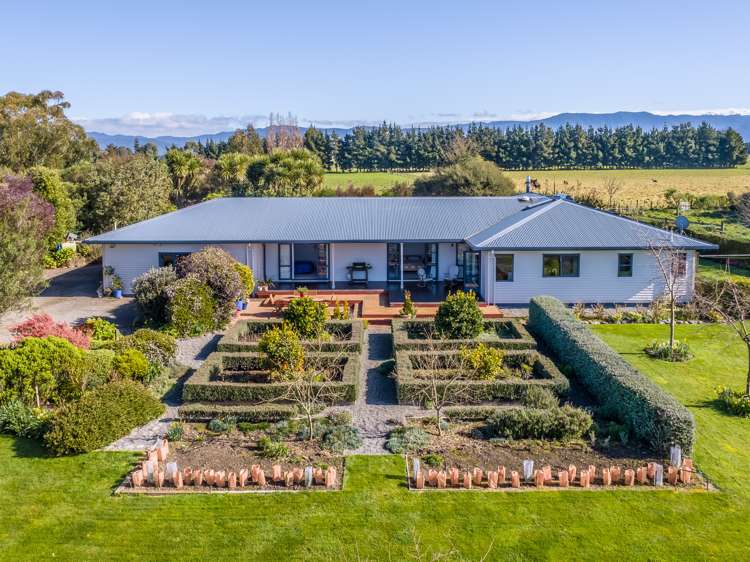 100 Battersea Road Greytown_1