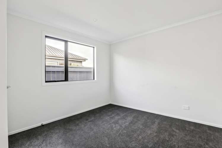 49 Woodley Road Richmond_14