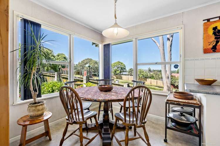 37 Beechdale Crescent Pakuranga Heights_5